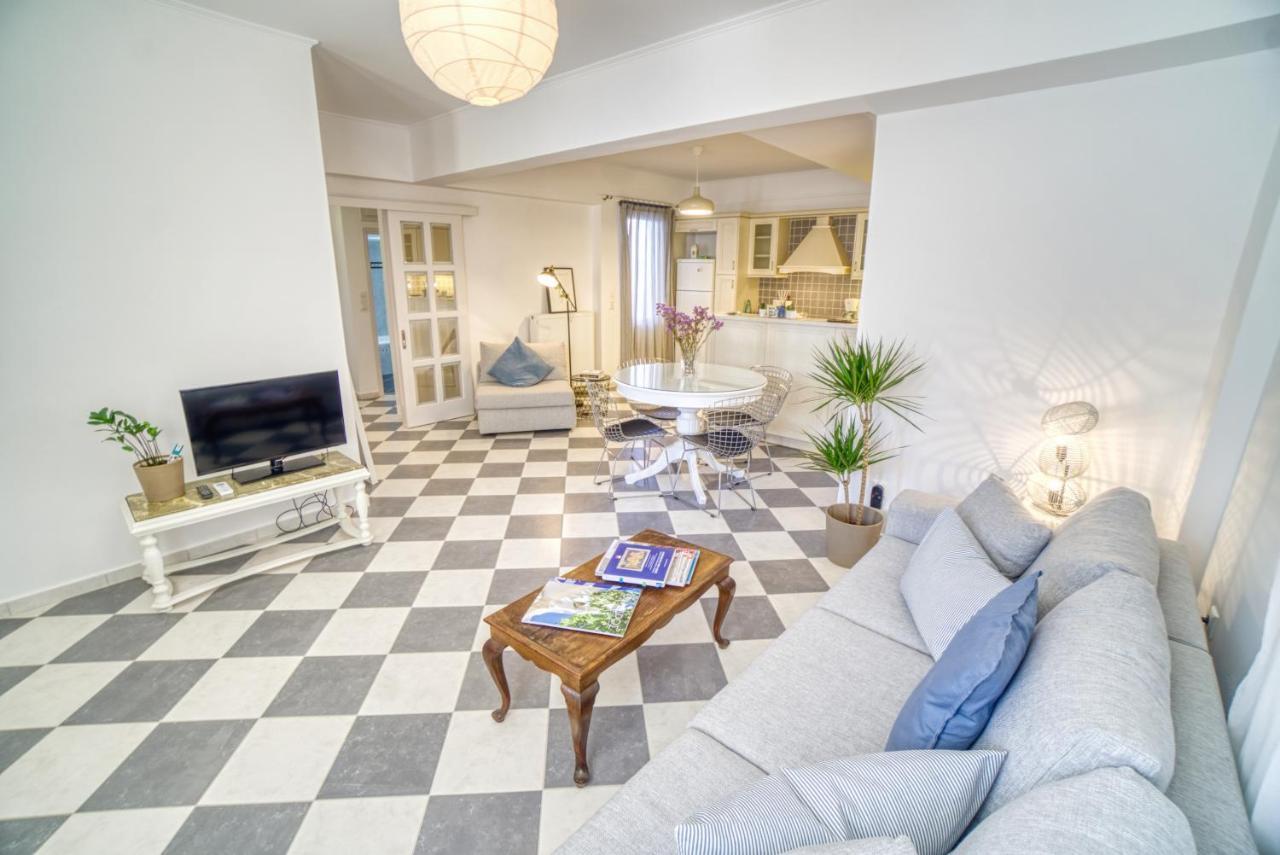 Stylish, Cozy 2-Bdr Flat In Andros Town By Explore Andros Экстерьер фото