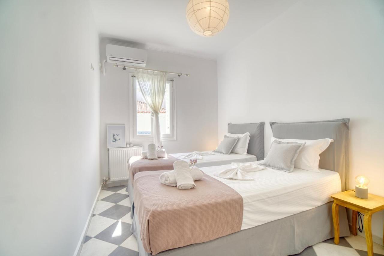 Stylish, Cozy 2-Bdr Flat In Andros Town By Explore Andros Экстерьер фото