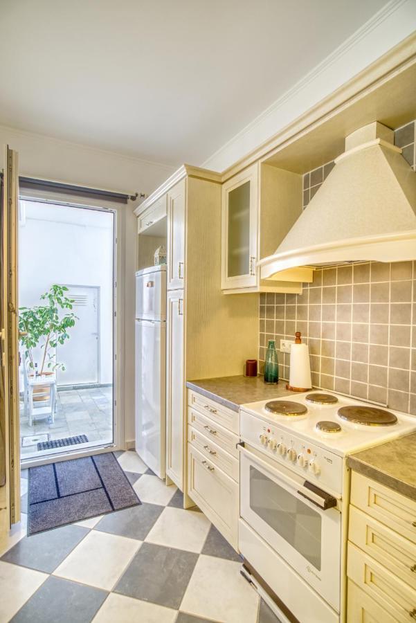 Stylish, Cozy 2-Bdr Flat In Andros Town By Explore Andros Экстерьер фото